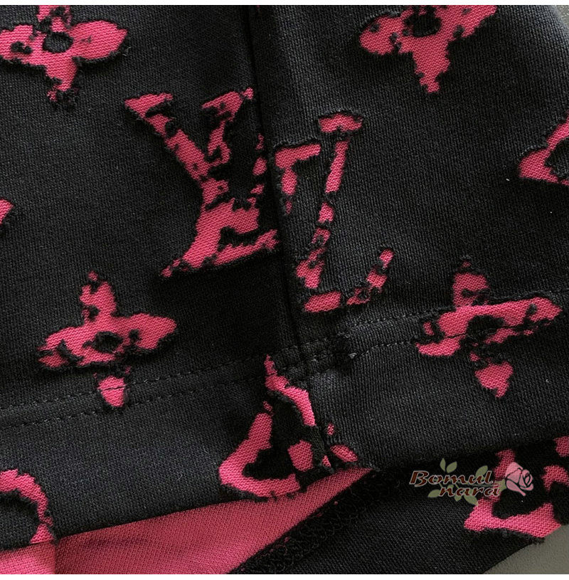 7a7d15ace4a3a43330ba871ef93d7044_1785213250_3737.jpg