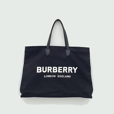 [스페셜오더]BURBERRY-8009268 버버리 화이트 로고 디테일 코튼 토트백