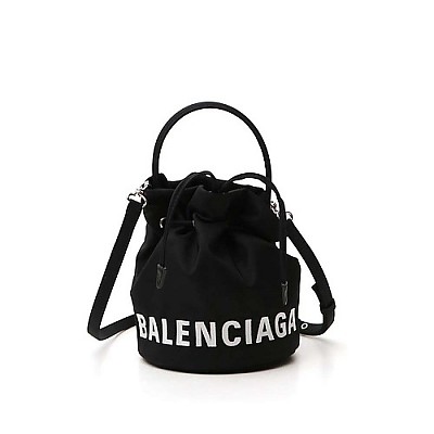 [스페셜오더]BALENCIAGA-619458 발렌시아가 블랙 WHEEL XS 드로스트링 스몰 버킷백