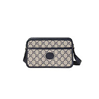 GUCCI-703468 구찌 블랙 인터로킹 G 크로스백 24.5cm