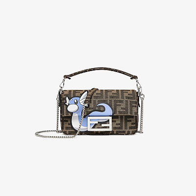 FENDI-8BH357 펜디x프라그먼트x포켓몬 FF 패브릭 라지 쇼퍼 백 41cm