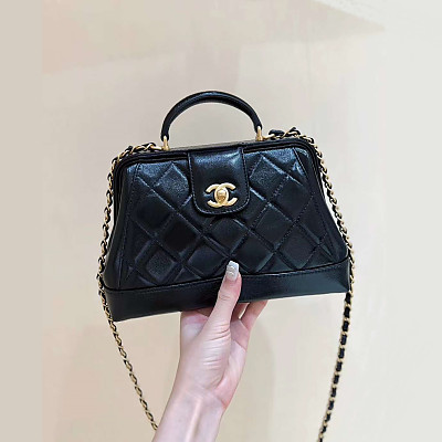 CHANEL-AS4959 샤넬 공방 브라운 스몰 탑 핸들 닥터 백 23.5cm