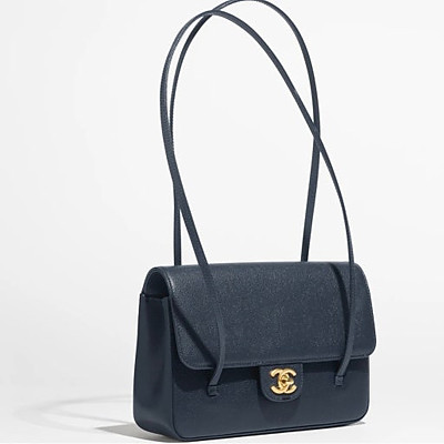 [스페셜오더]CHANEL-AS6130 샤넬 2026 봄-여름 프리-컬렉션 프레피 코코 가죽 스트랩 클러치 스몰 숄더백 블랙 ***제니백 ***