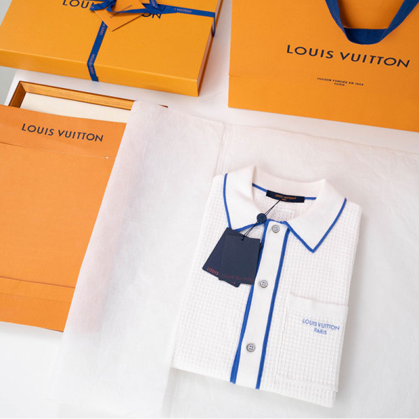 LOUIS VUITTON-06093 루이비통 2026SS 봄/여름 신형 와플 로고 반팔 셔츠