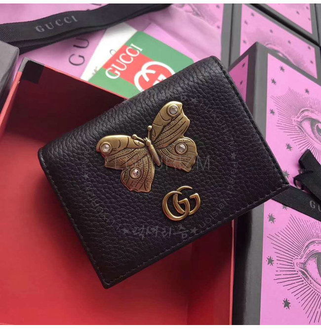 gucci-1020-001.jpg