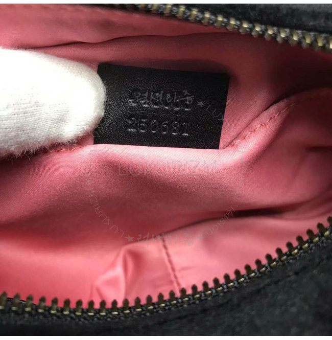 gucci3-1123-0010.jpg