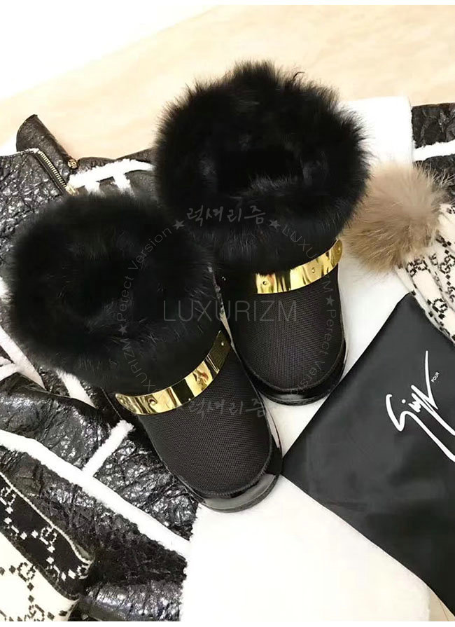 giuseppe zanotti1-1125-5.jpg