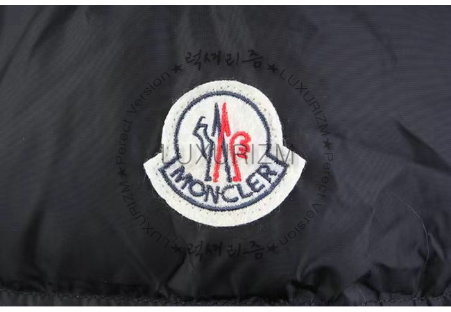 moncler-1110-008.jpg