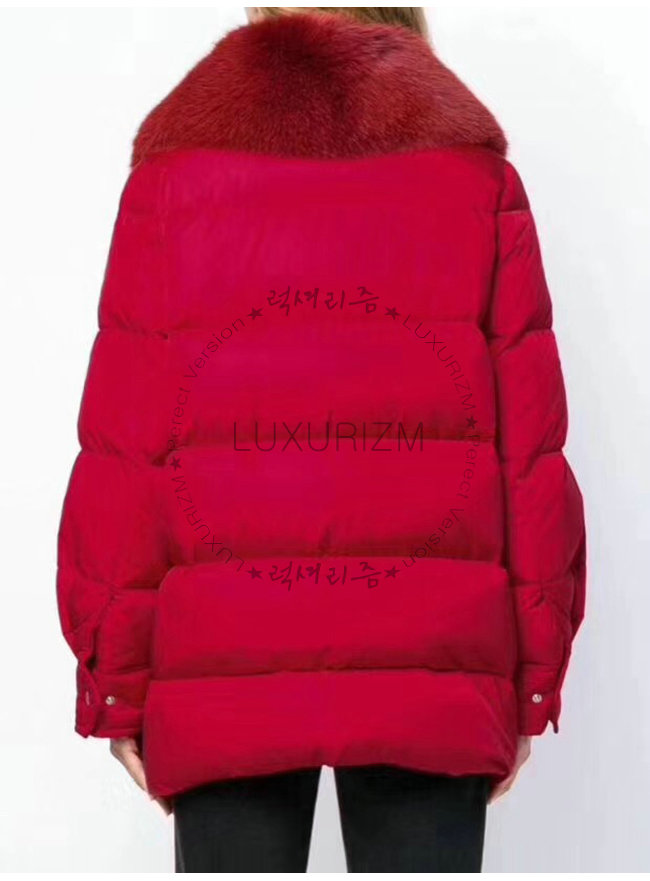 moncler-1220-002.jpg