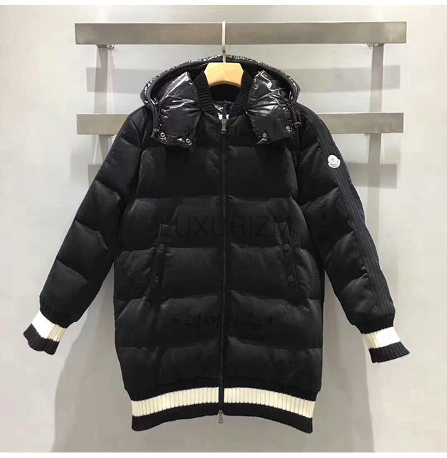 moncler1-1220-003.jpg