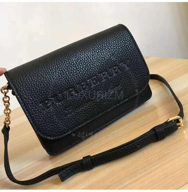 burberry3-0308-002.jpg