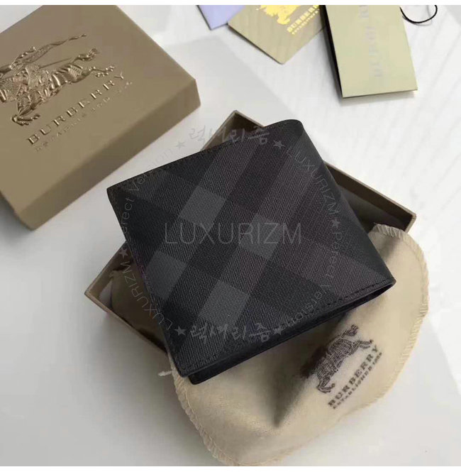 burberry1-0310-003.jpg