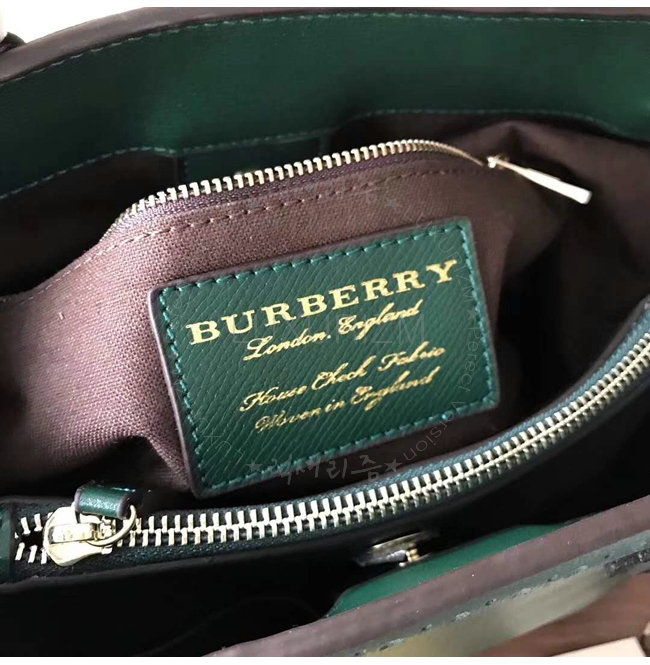 burberry-0314-009.jpg