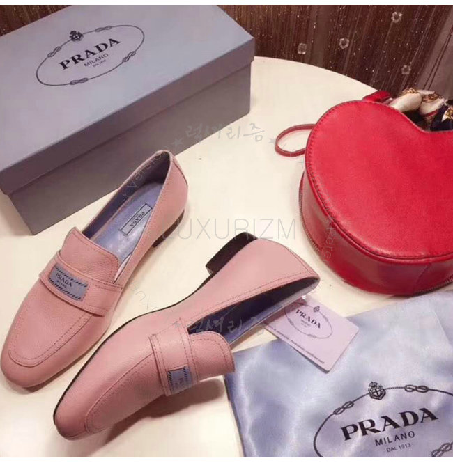 prada2-0314-005.jpg