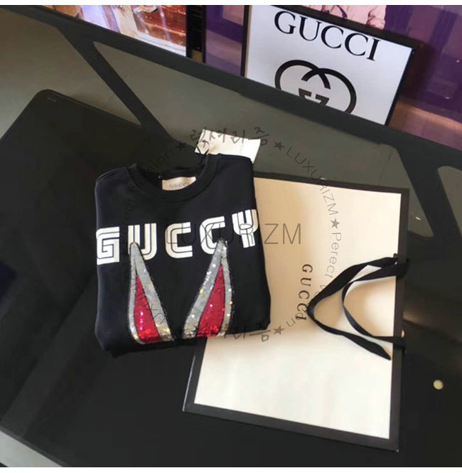 gucci-0726-002.jpg