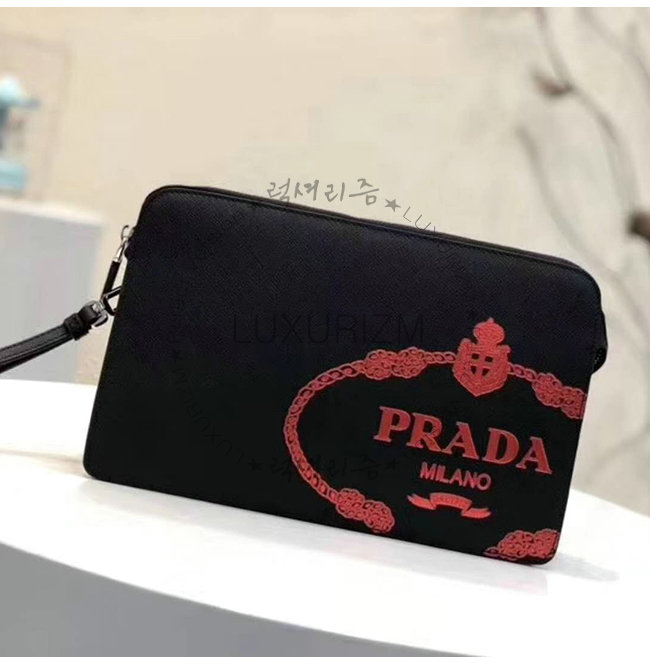 prada1-0728-002.jpg