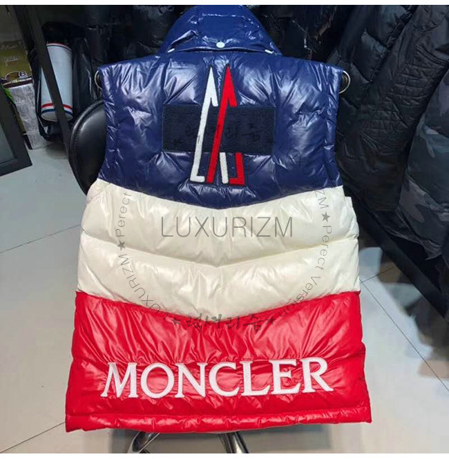 moncler7-0828-002.jpg