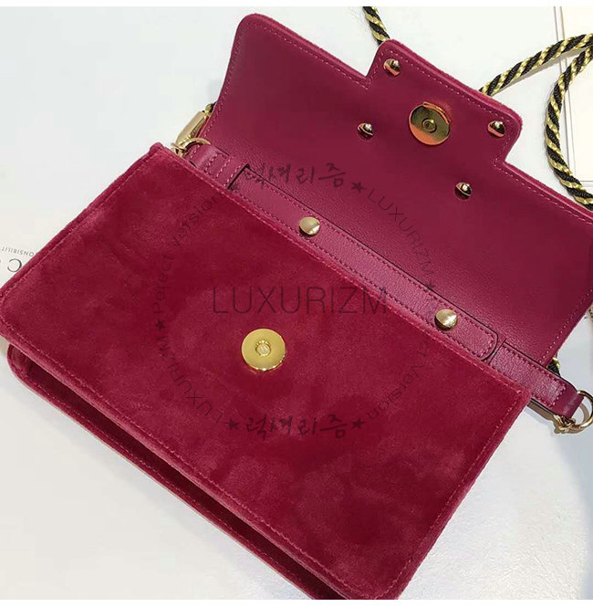 gucci-0928-007.jpg