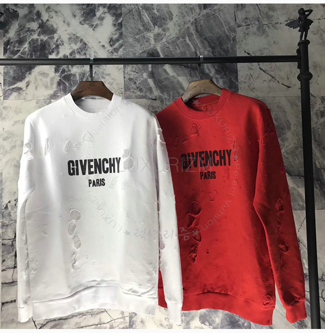 givenchy2-1205-1.jpg