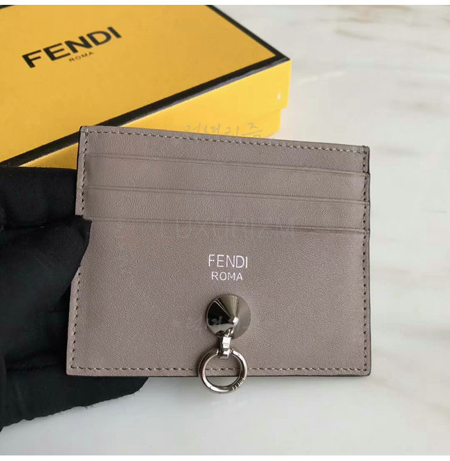 fendi-1223-003.jpg