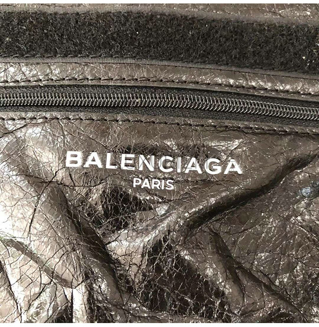 balenciaga2-0823-008.jpg