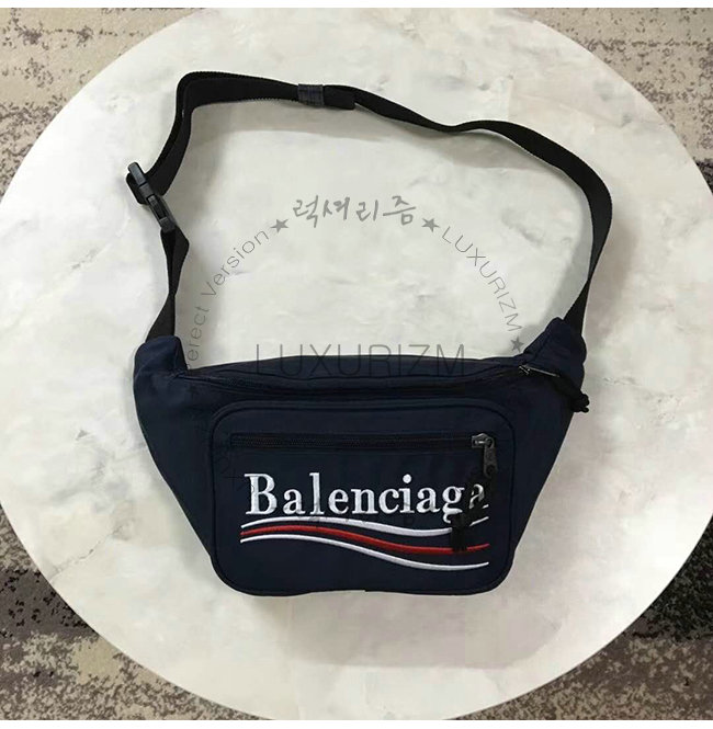 balenciaga-0908-001.jpg